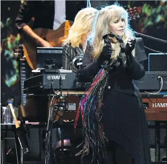  ?? VALERIE MACON/GETTY IMAGES/FILES ?? Stevie Nicks performs with Fleetwood Mac in Las Vegas in September. The set list on Fleetwood Mac’s current tour reflects the band’s long career.