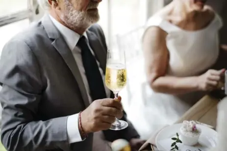  ?? DREAMSTIME ?? A wedding day can be onerous for someone with dementia. Consider: Does this person have the capacity to enjoy it and to engage on a reasonable level?