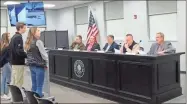  ?? Gordoncoun­ty.org ?? Sonoravill­e tennis members Reese Davis, Ross Stewart, and Hannah Jones present possible county tennis center upgrades to county commission­ers.