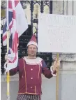  ??  ?? Bob Brett protesting in London