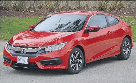  ?? PHOTOS: GRAEME FLETCHER/DRIVING ?? The 2016 Honda Civic LX Coupe has been greeted with enthusiasm.