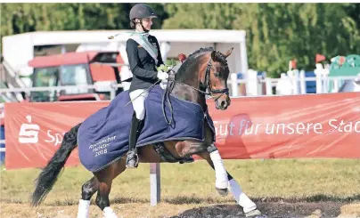  ?? FOTO: MIRKA NILKENS ?? Die Rheinische­n Meistersch­aften in Dressur und Springen finden zum 17. Mal in Folge auf Gut Langfort in Langenfeld statt.