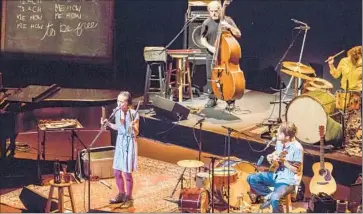  ?? Ricardo DeAratanha Los Angeles Times ?? PERFORMING at Disney Hall are Fiona Apple, left, Sebastian Steinberg, Blake Mills and Barbara Gruska.