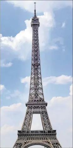  ?? DPA-BILD: EDME ?? Viel mehr als ein Bauwerk: Für die Franzosen ist der Eiffelturm das nationale Symbol.