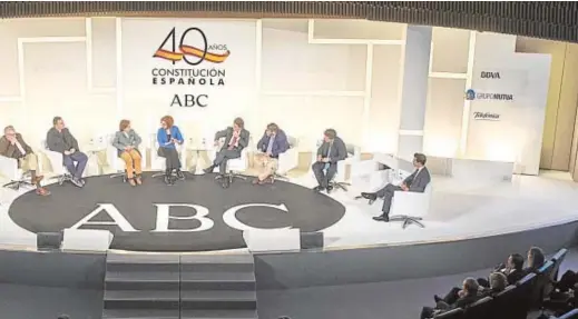  ?? IGNACIO GIL ?? Los participan­tes en el acto de ABC, celebrado ayer en el auditorio de Mutua Madrileña