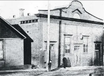  ?? VANCOUVER ARCHIVES AM54-S4-: MIL P5 ?? Boxing great ‘Handsome’ Jim Corbett appeared at what was then the Imperial Opera House on Pender Street at Beatty Street on May 7, 1892.