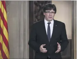  ?? (Photo MaxPPP) ?? Carles Puigdement, hier soir, lors d’une allocution télévisée a adressé des critiques cinglantes au roi d’Espagne Felipe VI.