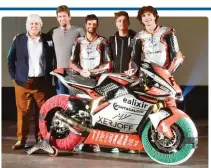  ??  ?? Il gruppo della MV Agusta alla presentazi­one