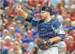  ?? RAY CARLIN/USA TODAY SPORTS ?? Catcher Chris Iannetta signed with the Diamondbac­ks during the offseason. The team hopes to help the veteran get his pitch-framing numbers back to where they were in 2015.