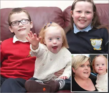  ??  ?? Sarah Sludds with her brother Harry and sister Stephanie. Inset, with mum, Susan.