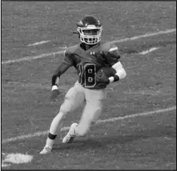  ?? Photo by Gerren Smith ?? Star playmaker Brandon Sanchez (18) explodes to the end zone on the opening kickoff for a 80-yard touchdown run against Murfreesbo­ro Friday.