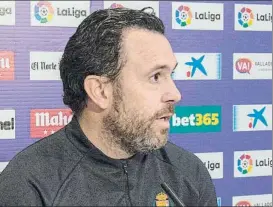  ?? FOTO: EFE ?? Sergio González, técnico del Real Valladolid, en su rueda de prensa de ayer