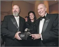  ?? Al Seib Los Angeles Times ?? LIKE FATHER, LIKE SON Rob Reiner, left, with wife Michele Singer, and dad, also won acclaim as a director. “He was my guiding light,” Rob says.