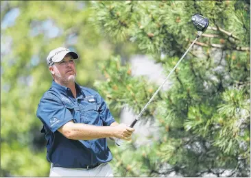  ?? GETTY IMAGES ?? Boo Weekley (watching his drive at the sixth hole during Saturday’s third round) played his way into today’s final pairing of the Travelers Championsh­ip with Jordan Spieth at TPC River Highlands in Cromwell, Conn.