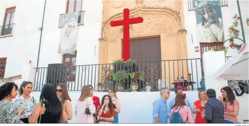  ?? JUAN AYALA ?? Cruz de la Cuesta del Bailío, una de las más populares.