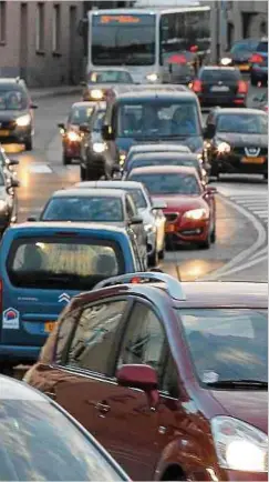  ?? Foto: LW-Archiv/Guy Jallay ?? Die CO2-Bilanz bleibt geprägt vom hohen Verkehrsau­fkommen, das zwei Drittel der Emissionen verursacht.