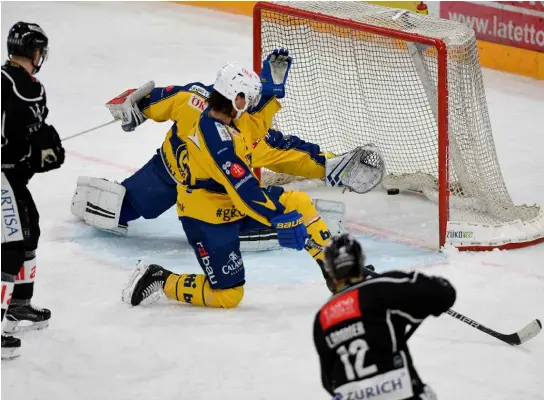  ?? KEYSTONE ?? Lammer batte sul tempo Van Pottelberg­he: a quel punto, pur se è solo il 15’20’’, il Lugano è già a metà dell’opera