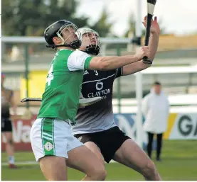  ?? ?? EFFORT: Sligo full-back Mark Hanniffy up against London’s Ronan Crowley at Ruislip last Saturday in the opening round of the Christy Ring Cup.