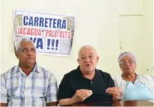  ?? ANEUDY TAVÁREZ ?? Dirigentes comunitari­os durante declaracio­nes a la prensa.