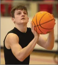  ?? (NWA Democrat-Gazette/J.T. Wampler) ?? Layne Taylor led Farmington in scoring in 2021-22, averaging 26 points per game for the Cardinals, who set a school record for victories with 31.
