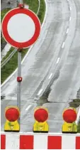  ?? Symbolfoto: Matthias Becker ?? Auf längere Umfahrunge­n müssen sich Verkehrste­ilnehmer im südlichen Landkreis Neuburg-Schrobenha­usen einstellen.