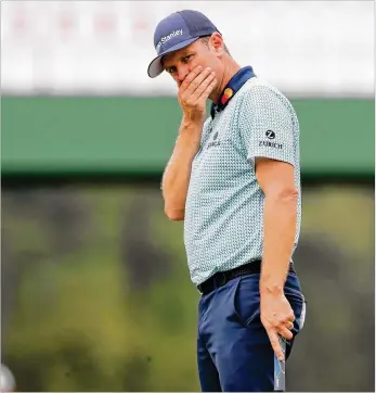  ?? CURTIS COMPTON/CURTIS.COMPTON@AJC.COM ?? Justin Rose reacts to missing his birdie attempt on the 17th hole during Friday’s second round of the Masters at Augusta National. He managed three birdies in the closing six holes.