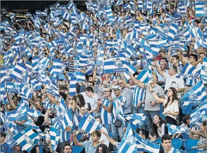  ?? FOTO: AP ?? La afición realista regresará hoy al Estadio de Anoeta diez días después del estreno ante el Barça