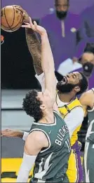  ?? FOTO: AP ?? Drummond, defendido por Lopez