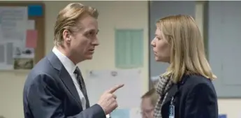  ?? JOJO WHILDEN/SHOWTIME ?? Linus Roache, as David Wellington, and Claire Danes, as Carrie Mathison, star in Season 7 of Homeland.