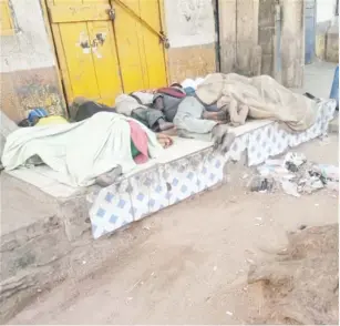  ?? ?? Some young boys who lived and sleep on the streets in Sabon Gari area of Fagge Local Government, Kano State