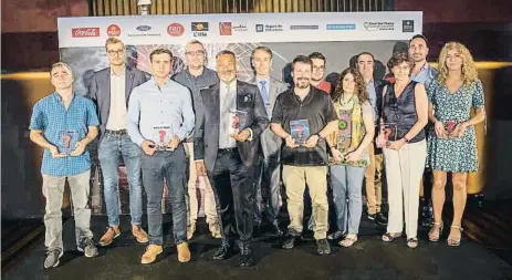  ?? Mané Espinosa ?? Fotografia de grup amb tots els guardonats de la tercera edició d’aquests premis