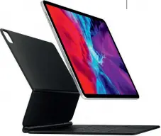  ??  ?? Das neue Magic Keyboard mit Trackpad hält sich magnetisch am iPad und ermöglicht einen frei einstellba­ren Neigungswi­nkel.