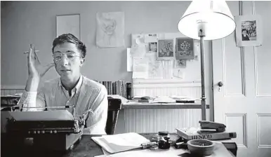  ??  ?? El escritor de Pensilvani­a, en una imagen de 1957