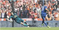  ??  ?? Chelsea’s Alvaro Morata misses a penalty during the penalty shootout. — Reuters photo