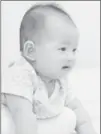  ?? GETTY IMAGES ?? Babies should get at least 30 minutes of “tummy time.”