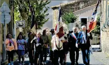  ?? - Crédits : BB34 ?? Le défilé de la mairie au monument aux morts