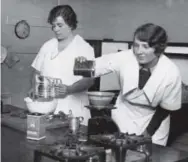  ??  ?? Cooking students in the 1930s.