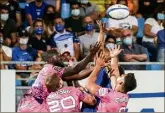  ?? (Photo AFP) ?? Les Parisiens se sont imposés à Castres pour le premier match de leur saison.