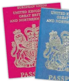  ??  ?? Los pasaportes pierden el color burdeos caracterís­tico de los países de la UE