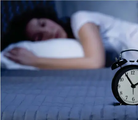  ?? FOTO: ADOBE STOCK ?? Att lida av sömnbrist kan kännas rent obehagligt. Det gör oss trötta och kan leda till att vi presterar sämre på jobbet.