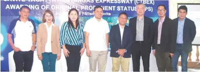  ??  ?? Joining Public Works and Highways Sec. Mark Villar (4th from left) and Silang Mayor Emilia Lourdes Poblete (3rd from left) during the CTBEx awarding ceremonies are (from left) Lalaan, Silang Bgy. Capt. Romeo Toledo, DPWH Undersecre­tary Catalina Cabral, MPT South President and CEO Jose Luigi Bautista, Cathay Land President Jeffrey Ng, Cathay Land Corporate Secretarty Ronald Uy and MPT South CFO Christophe­r Liso.