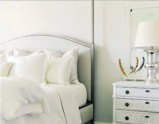  ?? MAX BURKHALTER ?? Bedrooms are a place to recharge, designer Paloma Contreras says, so stick to neutral colours.