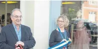  ?? ?? Peter Stoakley cutting the ribbon with chief executive Alison Moorey