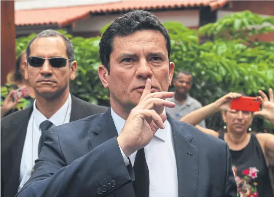  ?? MAURO PIMENTEL/AFP ?? Moro, ayer, tras reunirse en la casa de Bolsonaro en Río de Janeiro