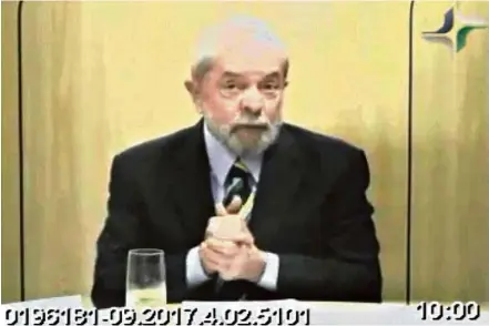  ?? Reprodução ?? O ex-presidente Lula durante depoimento por videoconfe­rência na sede da PF em Curitiba, onde está preso