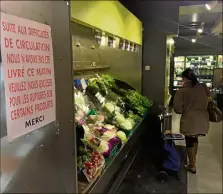  ??  ?? Les supermarch­és du centre-ville n’ont plus été livrés depuis vendredi dernier. (DR)