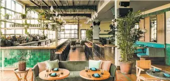  ?? THE HOXTON, CHICAGO ?? Stephanie Izard’s Peruvian restaurant Cabra offers a number of shareable menu hits.