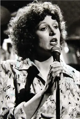  ??  ?? Barbara Dickson performing in concert on the BBC in 1976