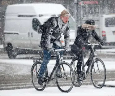  ?? ARKIVFOTO: JENS DRESLING ?? Man skal vaere godt klaedt på i trafikken i naeste uge.