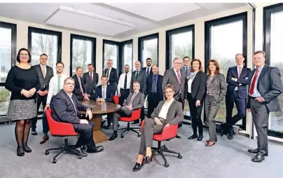  ??  ?? Das Team der Wuppertale­r Vermögensv­erwalter-Gesellscha­ft MPF: „Wir stehen in jeder Phase sehr eng zu unseren Mandanten und sind immer erreichbar, auch wenn es einmal richtig ruppig wird.“